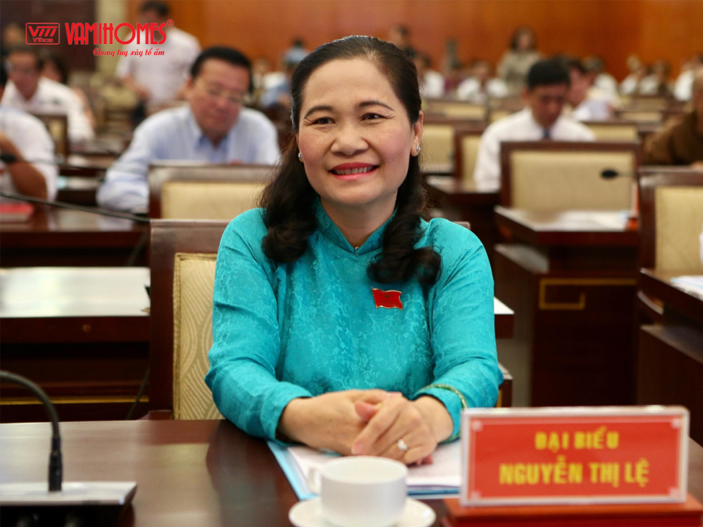 Bà Nguyễn Thị Lệ, Chủ tịch Hội đồng Nhân dân Thành phố Hồ Chí Minh