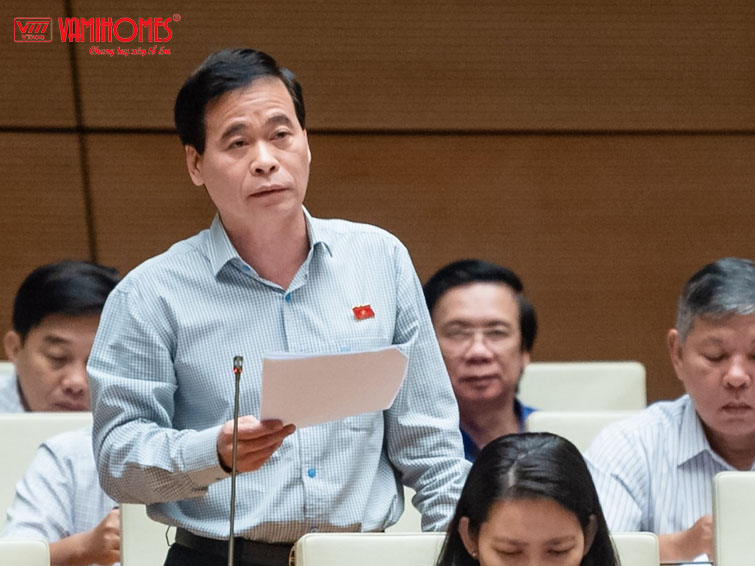 Ông Nguyễn Mạnh Cường, Phó chủ nhiệm Ủy ban Tư pháp phát biểu tại phiên thảo luận dự thảo Luật Kinh doanh bất động sản (sửa đổi), sáng 31.10.